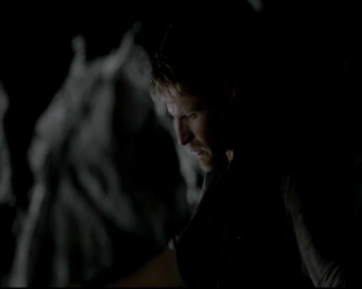 VampireDiariesWorld-dot-org_4x14DownTheRabbitHole2140.jpg