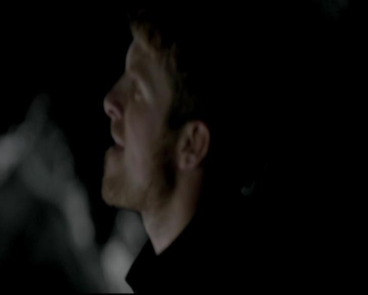 VampireDiariesWorld-dot-org_4x14DownTheRabbitHole2144.jpg