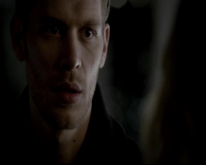 VampireDiariesWorld-dot-org_4x14DownTheRabbitHole2210.jpg