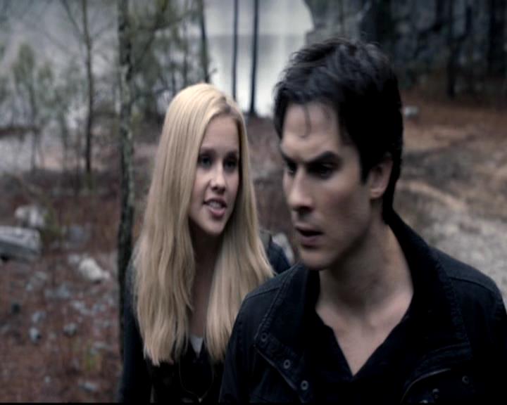VampireDiariesWorld-dot-org_4x15StandByMe0528.jpg