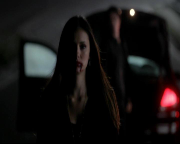 VampireDiariesWorld-dot-org_4x16BringItOn0142.jpg