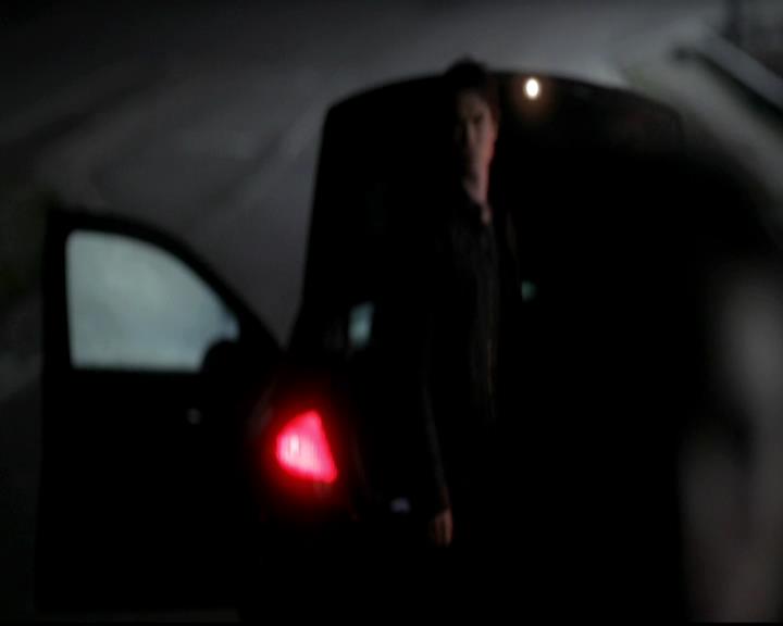 VampireDiariesWorld-dot-org_4x16BringItOn0144.jpg