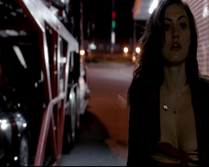 VampireDiariesWorld-dot-org_4x16BringItOn0166.jpg