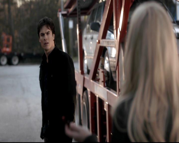 VampireDiariesWorld-dot-org_4x16BringItOn0700.jpg