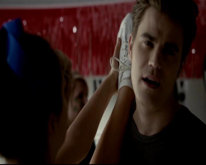 VampireDiariesWorld-dot-org_4x16BringItOn0792.jpg