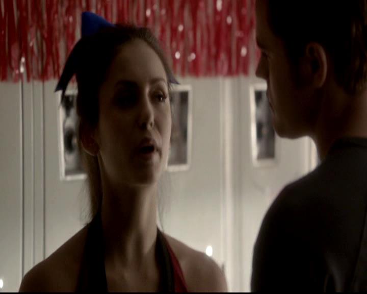 VampireDiariesWorld-dot-org_4x16BringItOn0819.jpg