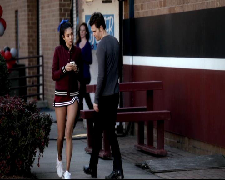 VampireDiariesWorld-dot-org_4x16BringItOn0908.jpg