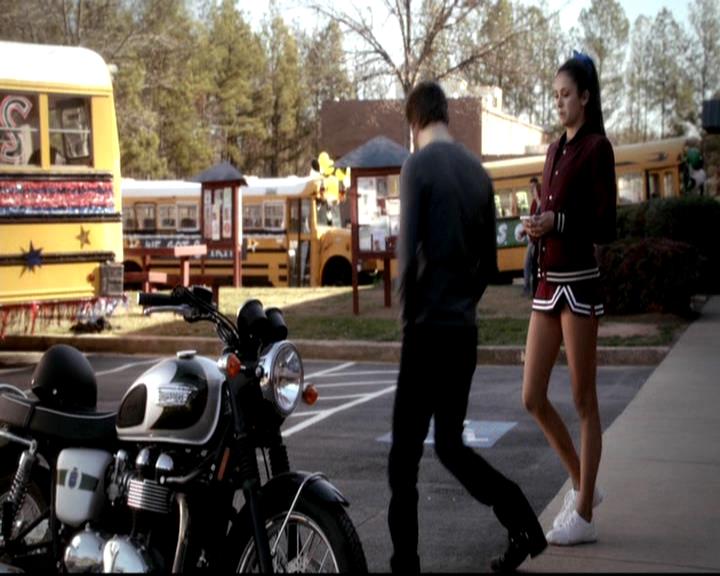 VampireDiariesWorld-dot-org_4x16BringItOn0921.jpg