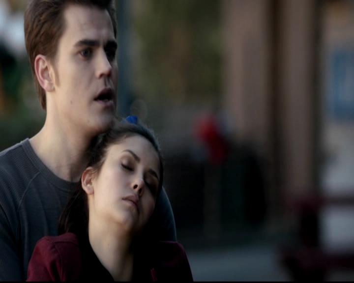 VampireDiariesWorld-dot-org_4x16BringItOn0952.jpg