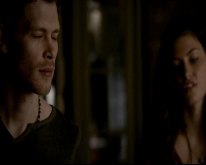 VampireDiariesWorld-dot-org_4x16BringItOn1092.jpg