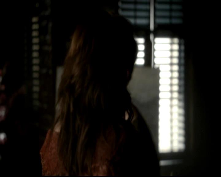 VampireDiariesWorld-dot-org_4x16BringItOn1115.jpg