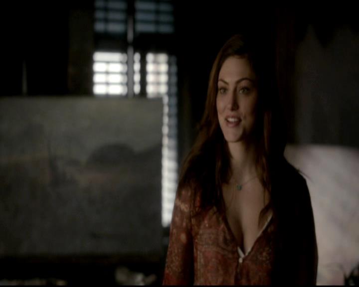 VampireDiariesWorld-dot-org_4x16BringItOn1121.jpg