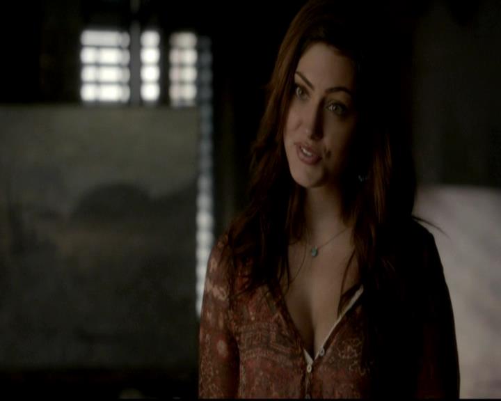 VampireDiariesWorld-dot-org_4x16BringItOn1124.jpg