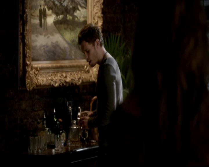 VampireDiariesWorld-dot-org_4x16BringItOn1127.jpg