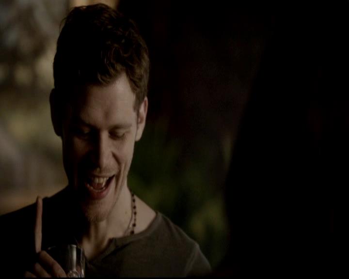 VampireDiariesWorld-dot-org_4x16BringItOn1148.jpg