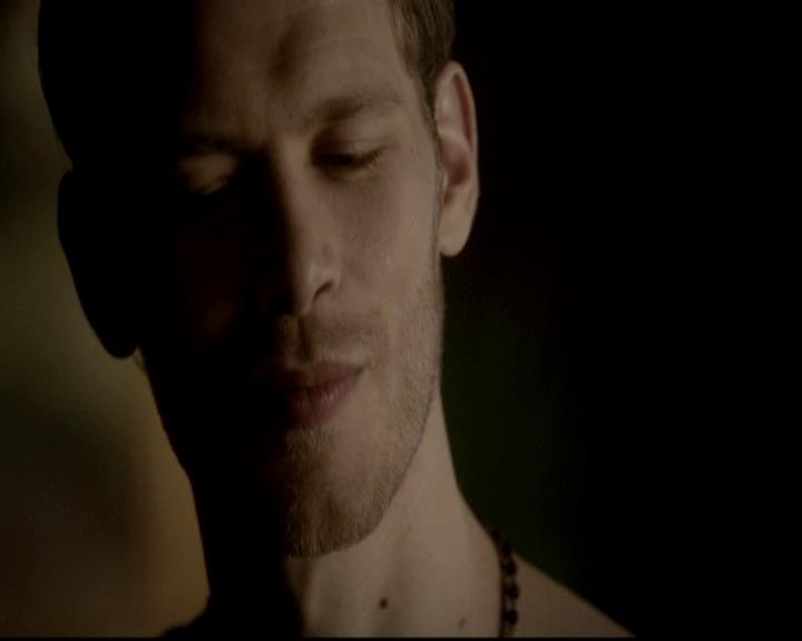 VampireDiariesWorld-dot-org_4x16BringItOn1168.jpg