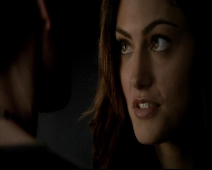 VampireDiariesWorld-dot-org_4x16BringItOn1176.jpg