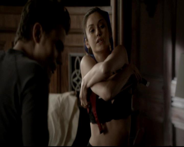 VampireDiariesWorld-dot-org_4x16BringItOn1209.jpg