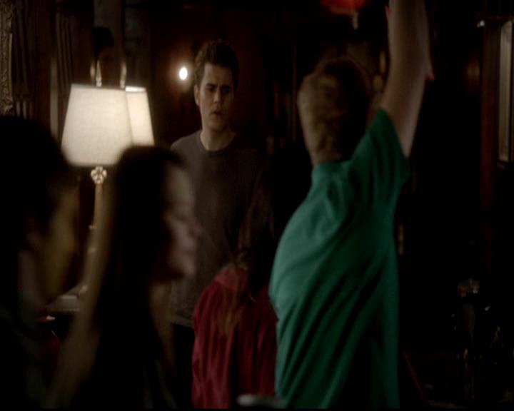 VampireDiariesWorld-dot-org_4x16BringItOn1293.jpg