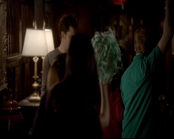 VampireDiariesWorld-dot-org_4x16BringItOn1294.jpg