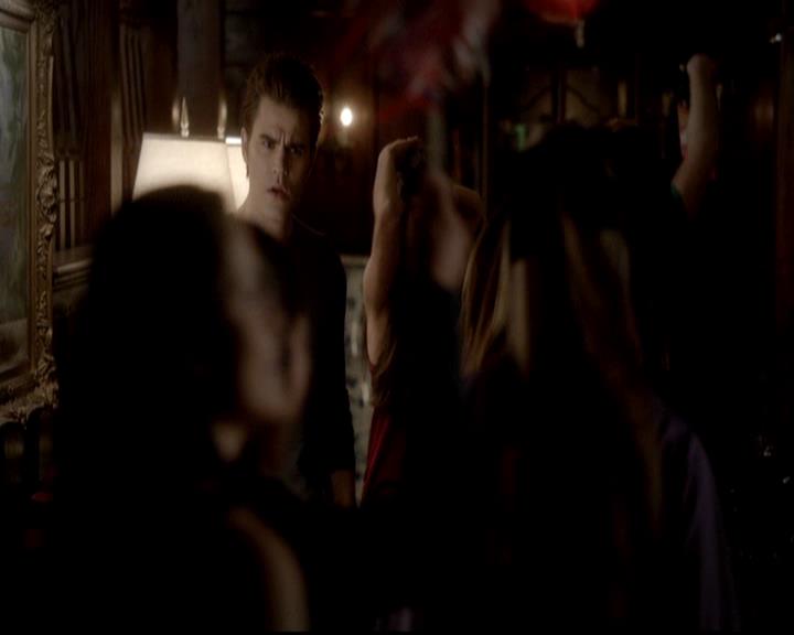 VampireDiariesWorld-dot-org_4x16BringItOn1296.jpg