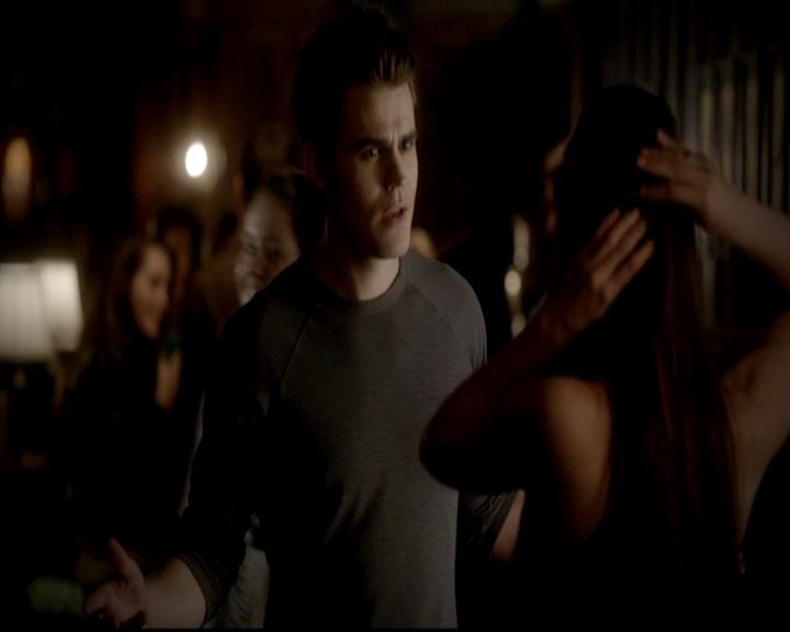 VampireDiariesWorld-dot-org_4x16BringItOn1300.jpg