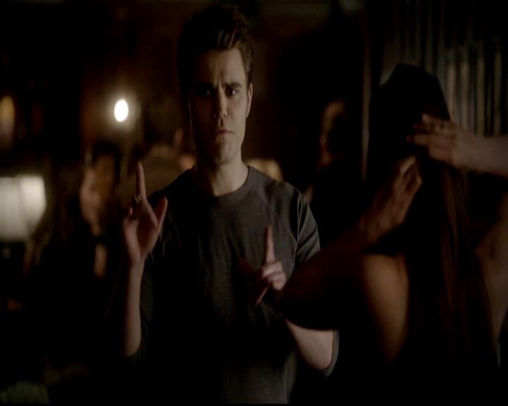 VampireDiariesWorld-dot-org_4x16BringItOn1301.jpg