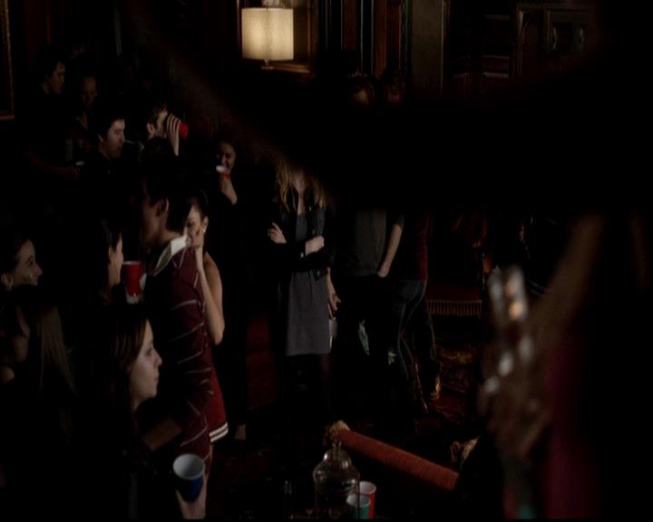 VampireDiariesWorld-dot-org_4x16BringItOn1365.jpg