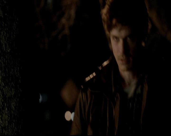 VampireDiariesWorld-dot-org_4x16BringItOn1462.jpg