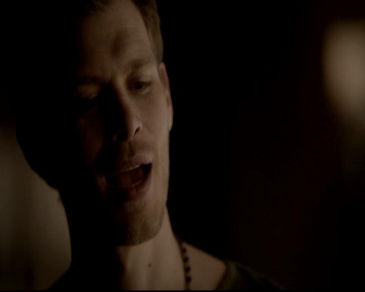 VampireDiariesWorld-dot-org_4x16BringItOn1542.jpg