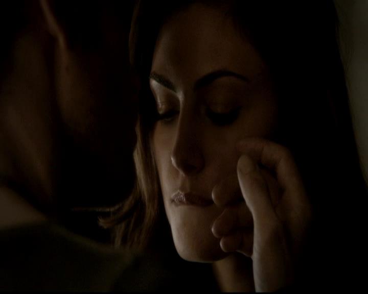 VampireDiariesWorld-dot-org_4x16BringItOn1590.jpg