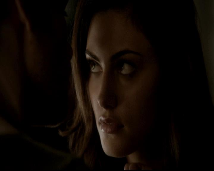 VampireDiariesWorld-dot-org_4x16BringItOn1594.jpg