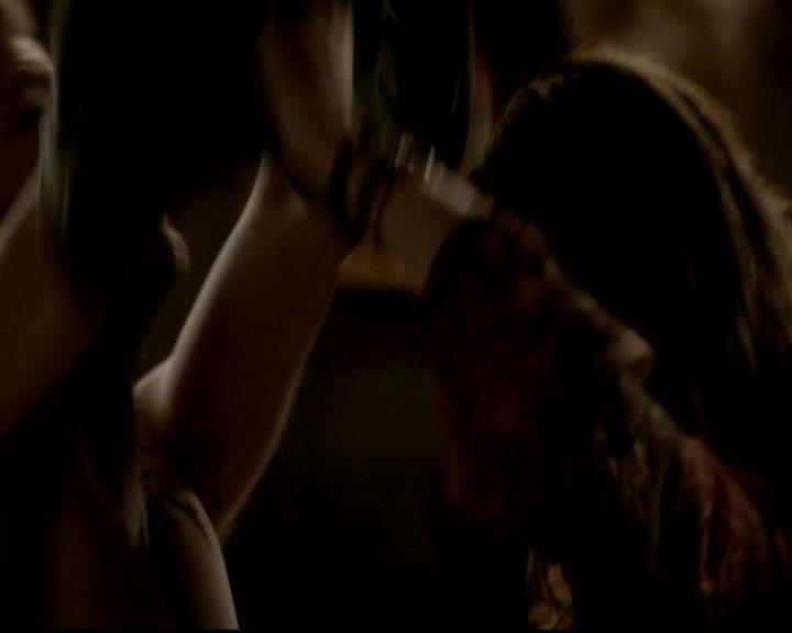 VampireDiariesWorld-dot-org_4x16BringItOn1609.jpg