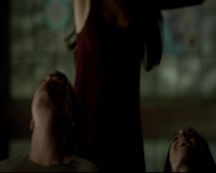 VampireDiariesWorld-dot-org_4x16BringItOn1632.jpg