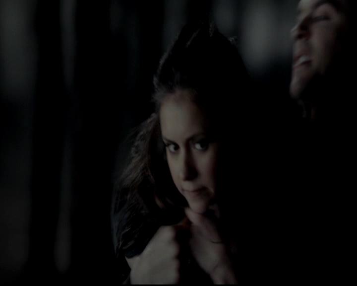 VampireDiariesWorld-dot-org_4x16BringItOn1898.jpg