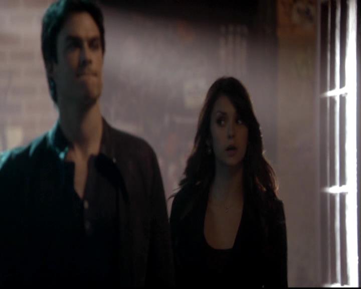 VampireDiariesWorld-dot-org_4x17BecauseTheNight0421.jpg