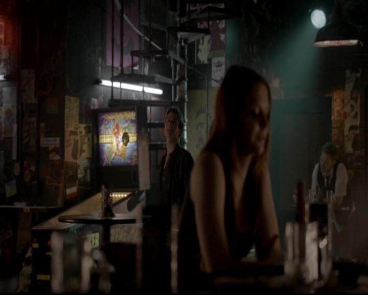 VampireDiariesWorld-dot-org_4x17BecauseTheNight0424.jpg