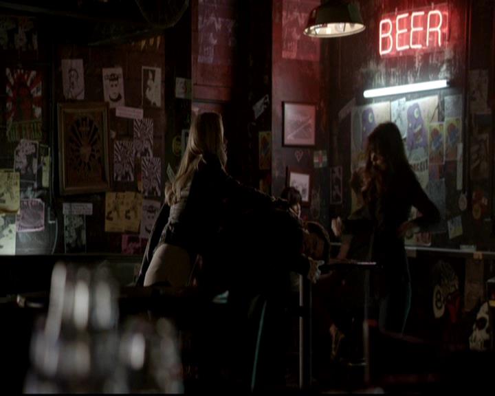 VampireDiariesWorld-dot-org_4x17BecauseTheNight0508.jpg