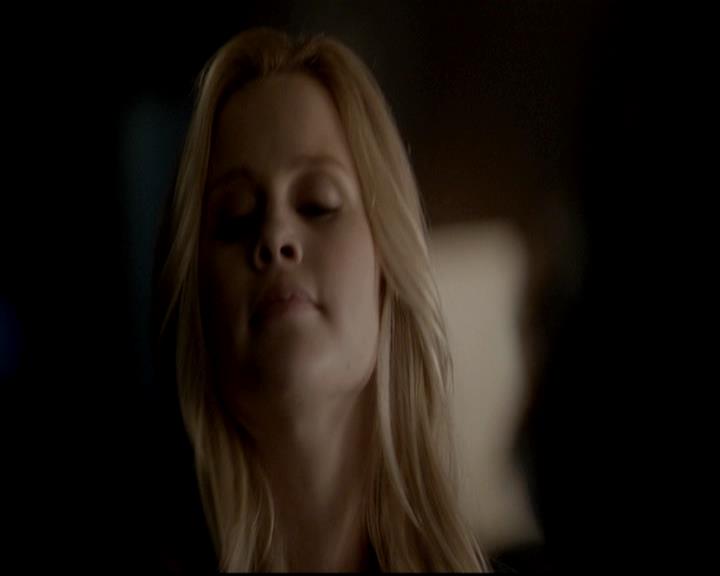 VampireDiariesWorld-dot-org_4x17BecauseTheNight0521.jpg