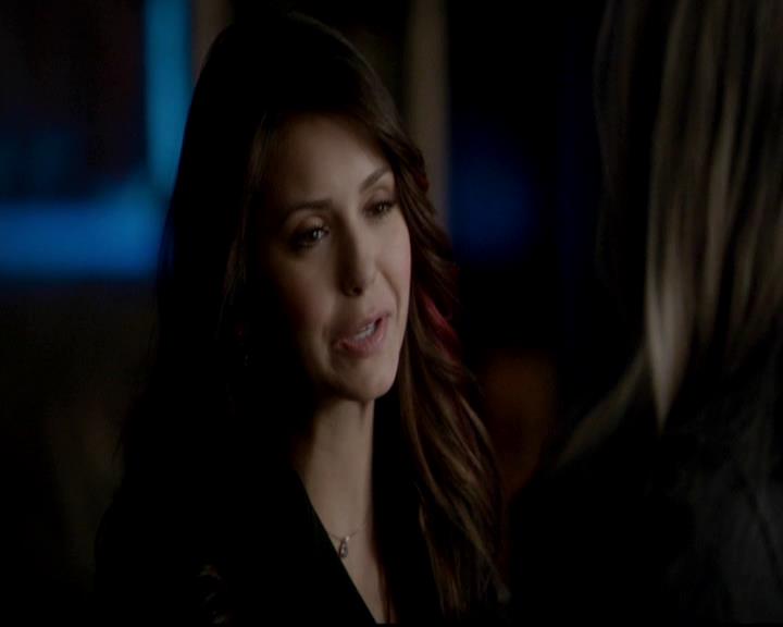 VampireDiariesWorld-dot-org_4x17BecauseTheNight0636.jpg