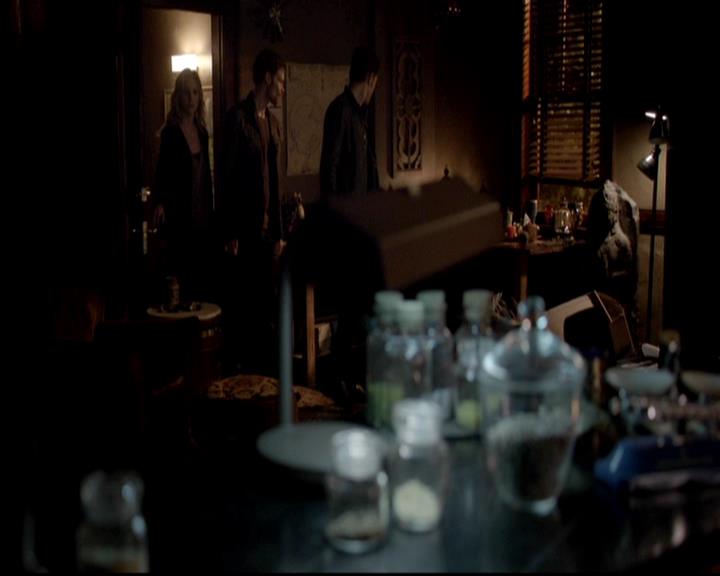 VampireDiariesWorld-dot-org_4x17BecauseTheNight0654.jpg