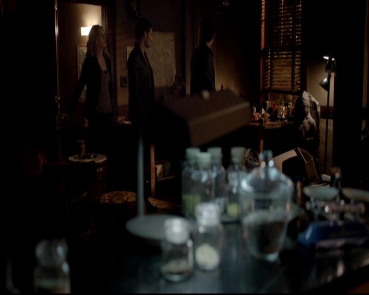 VampireDiariesWorld-dot-org_4x17BecauseTheNight0655.jpg