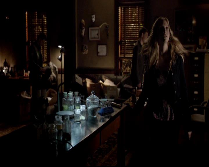 VampireDiariesWorld-dot-org_4x17BecauseTheNight0667.jpg