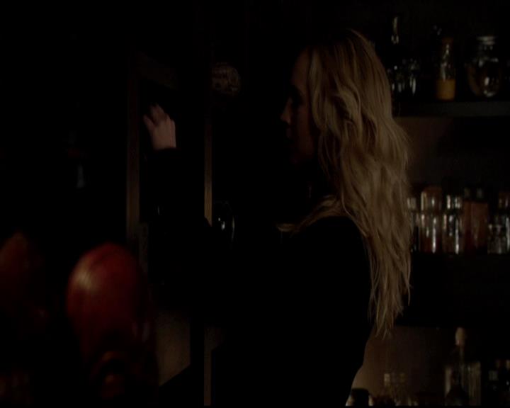 VampireDiariesWorld-dot-org_4x17BecauseTheNight0671.jpg