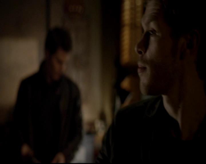 VampireDiariesWorld-dot-org_4x17BecauseTheNight0672.jpg