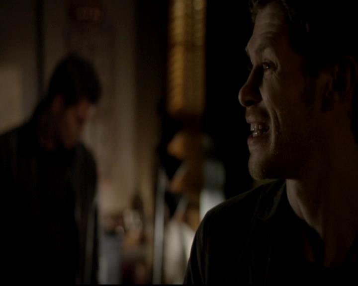 VampireDiariesWorld-dot-org_4x17BecauseTheNight0675.jpg