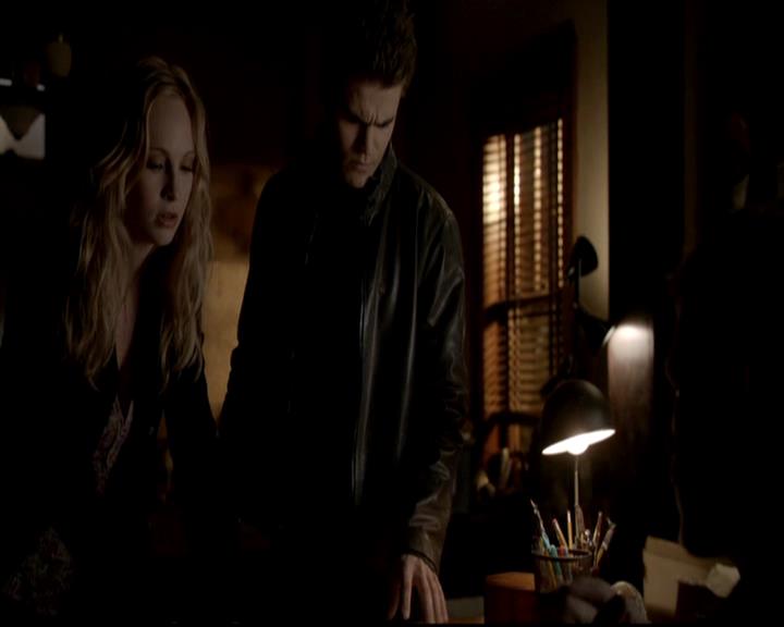 VampireDiariesWorld-dot-org_4x17BecauseTheNight0728.jpg