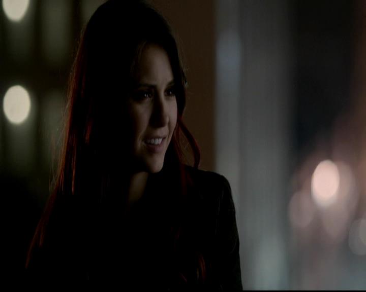 VampireDiariesWorld-dot-org_4x17BecauseTheNight1829.jpg