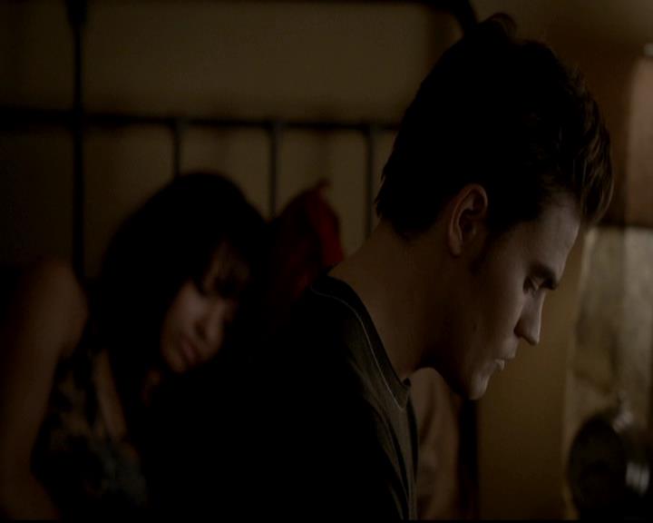 VampireDiariesWorld-dot-org_4x17BecauseTheNight1908.jpg