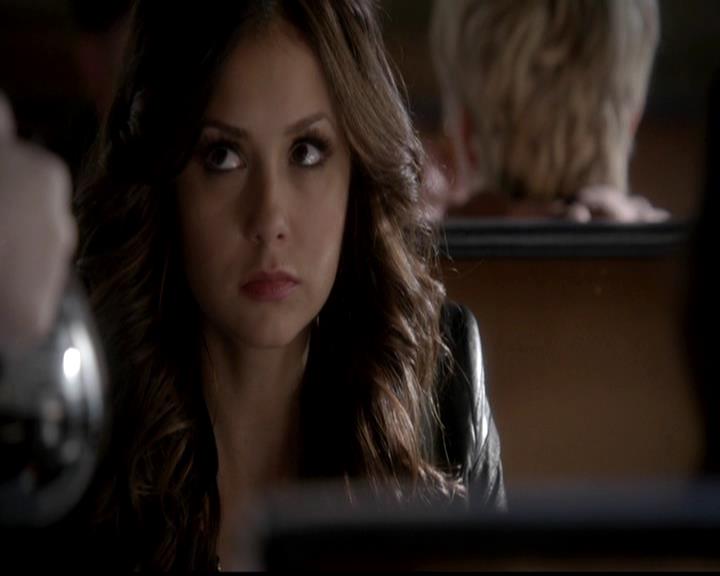 VampireDiariesWorld-dot-org_4x18AmericanGothic0402.jpg